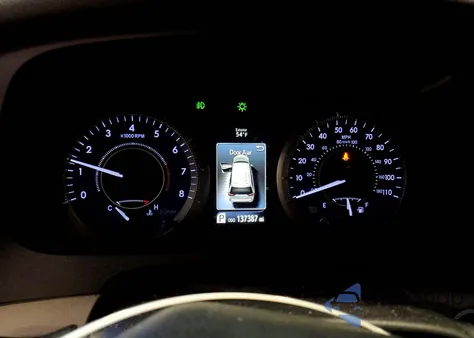 2015 Toyota Sienna Xle из США, поврежденный, VIN 5TDYK3DC8FS536428